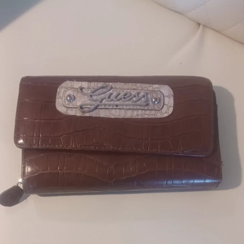 Designer Brown Textured 14 Card Holder Wallet with Snaps & 3 Zipper Compartments